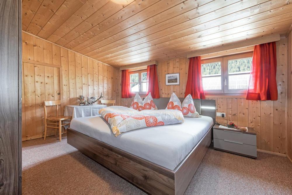 Kradorferhof Apartment Santa Maddalena in Casies Bilik gambar