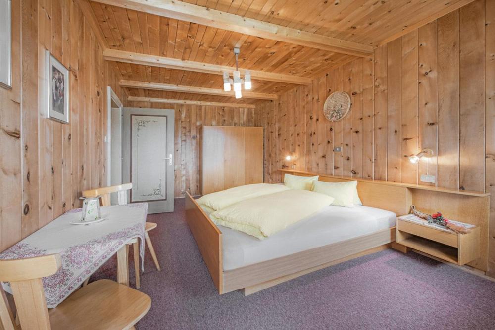 Kradorferhof Apartment Santa Maddalena in Casies Bilik gambar